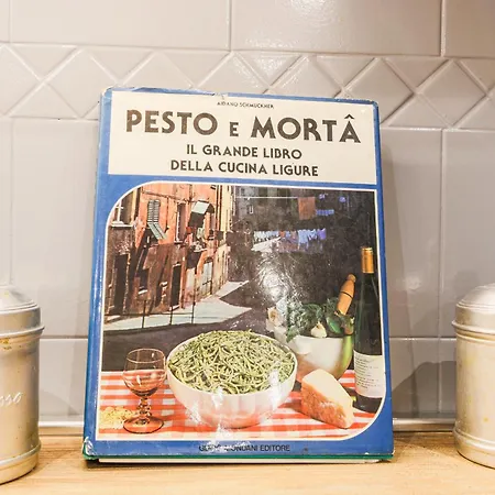 A 100m Dall'acquario Apartament *